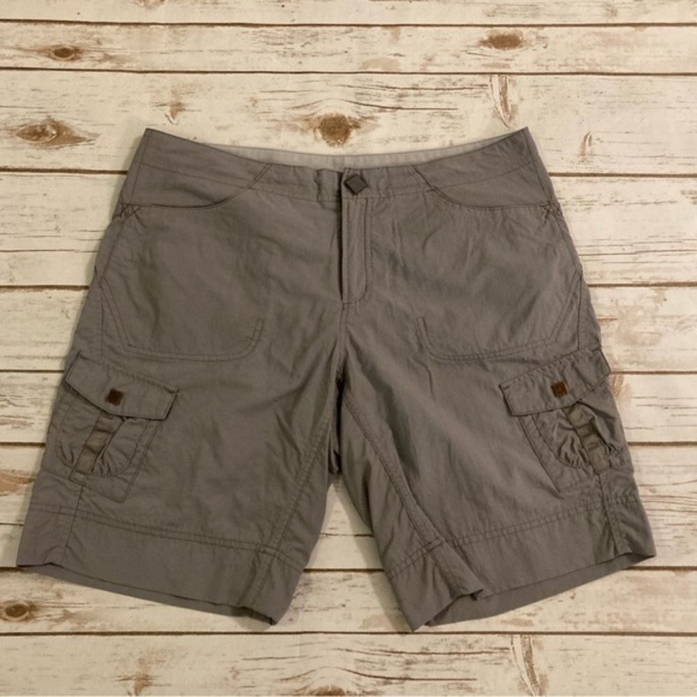 Mountain Hardwear Women’s Cargo Hiking Rayon Khaki Shorts Size 8